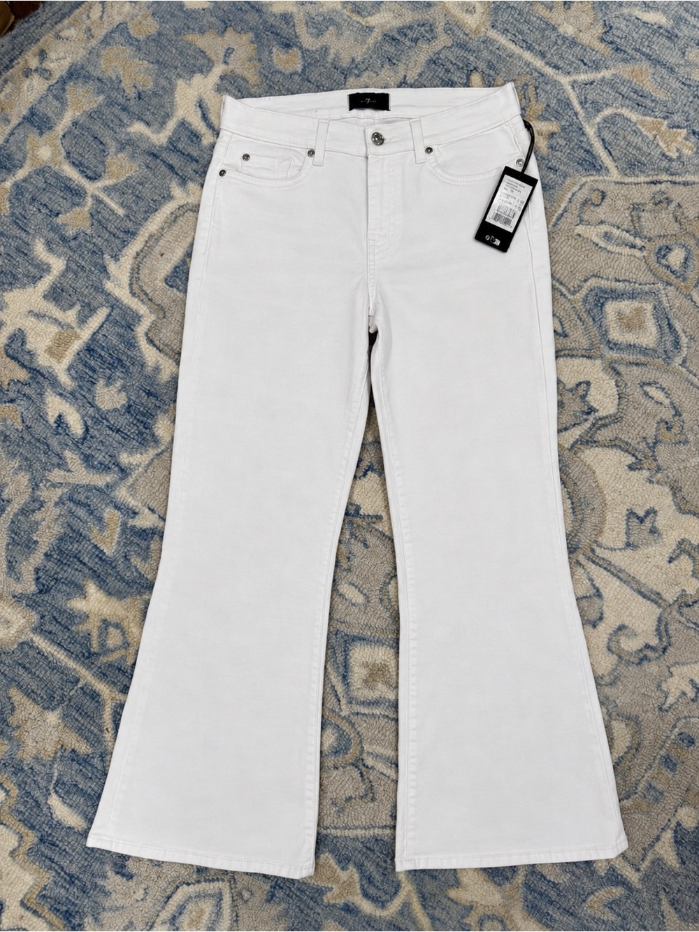 7 For All Mankind White cropped dojo Casablanca size 30